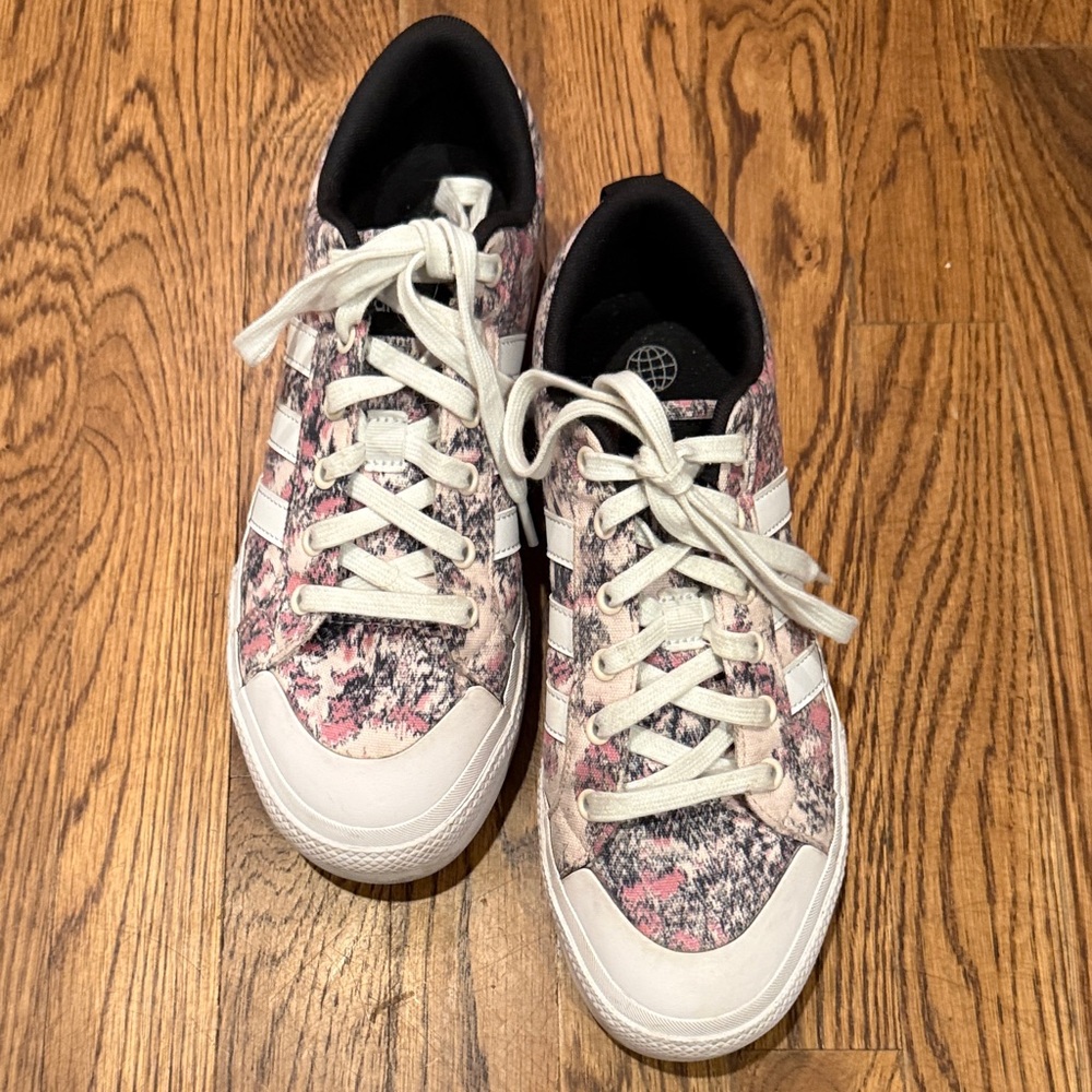 Adidas Bravada 2.0 Floral Canvas Sneakers | Pink Gray White | Women’s 8.5